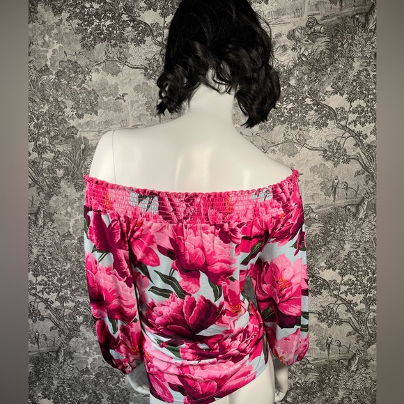 Floral Print Off the Shoulder Blouse - Picture 6 of 9